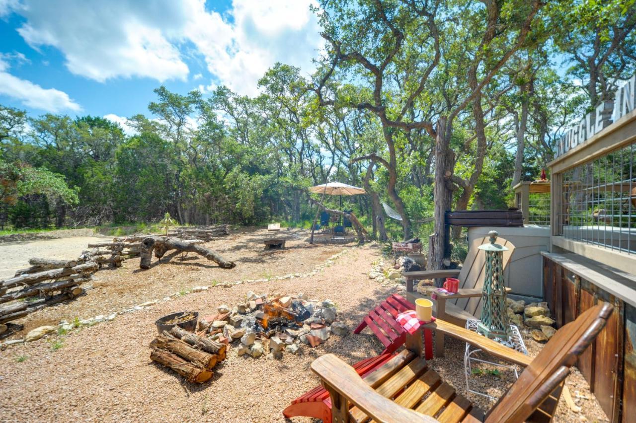 Snuggle Inn Wimberley Cabin With Fire Pit And Deck 外观 照片