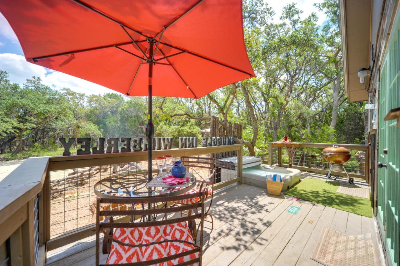Snuggle Inn Wimberley Cabin With Fire Pit And Deck 外观 照片