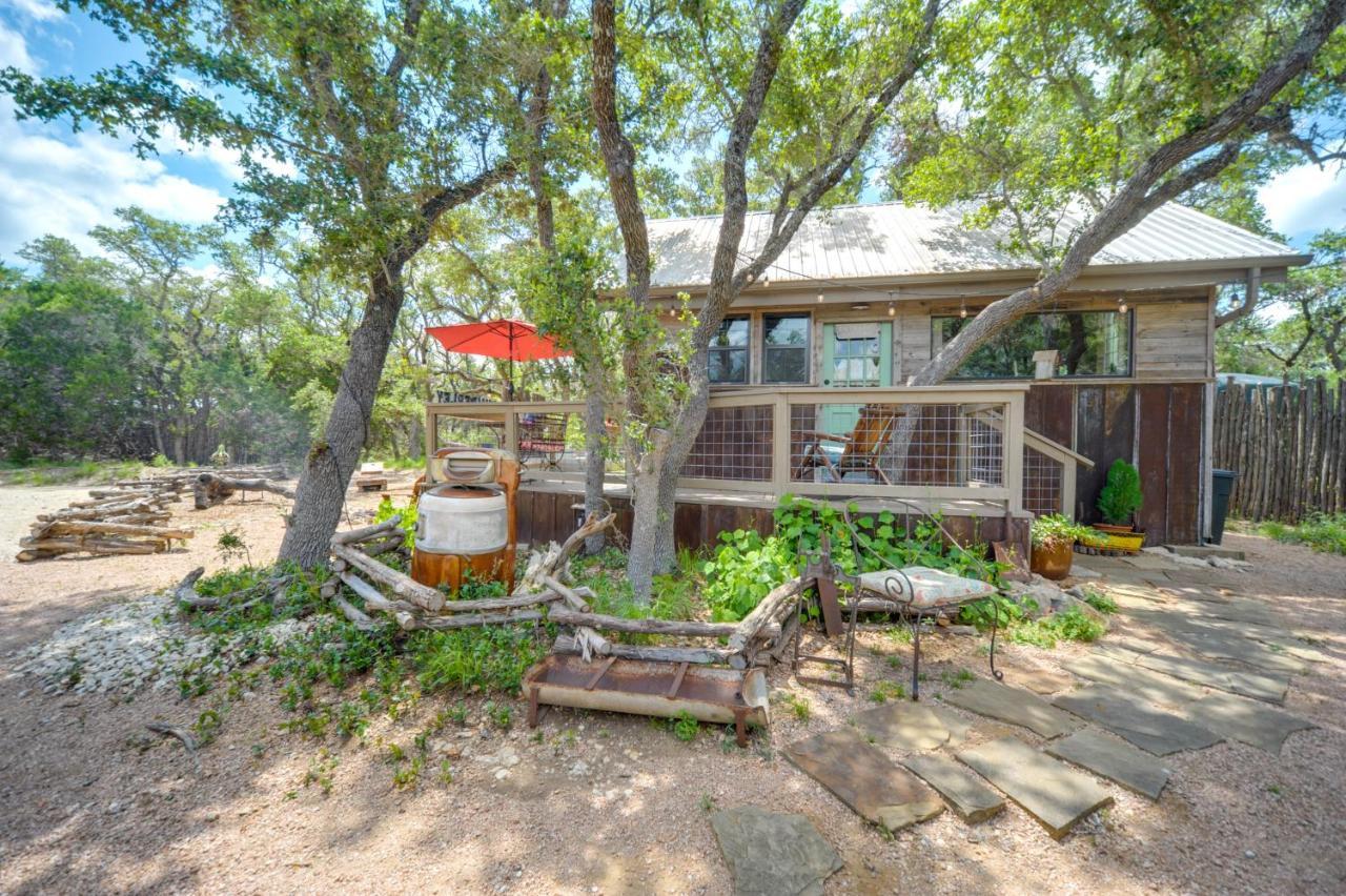 Snuggle Inn Wimberley Cabin With Fire Pit And Deck 外观 照片