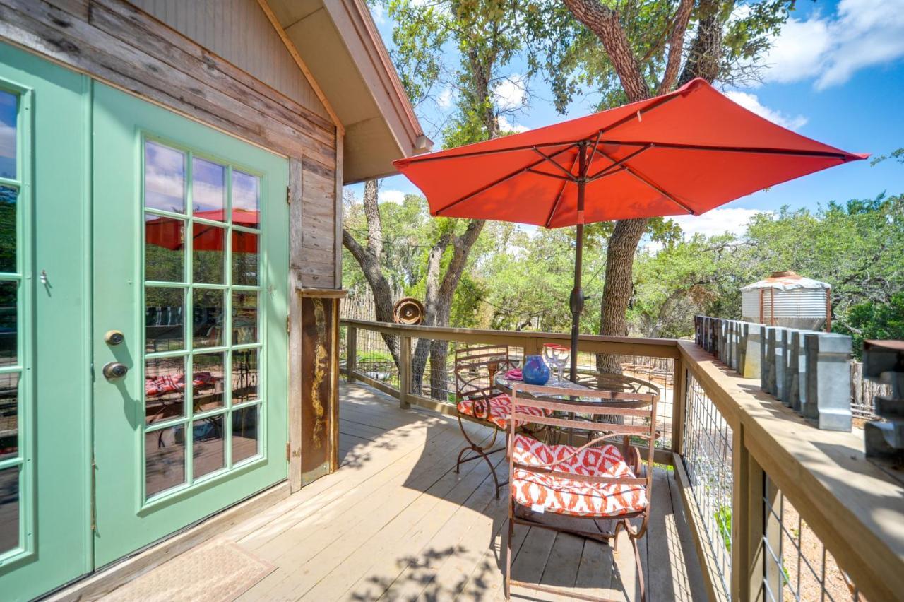 Snuggle Inn Wimberley Cabin With Fire Pit And Deck 外观 照片