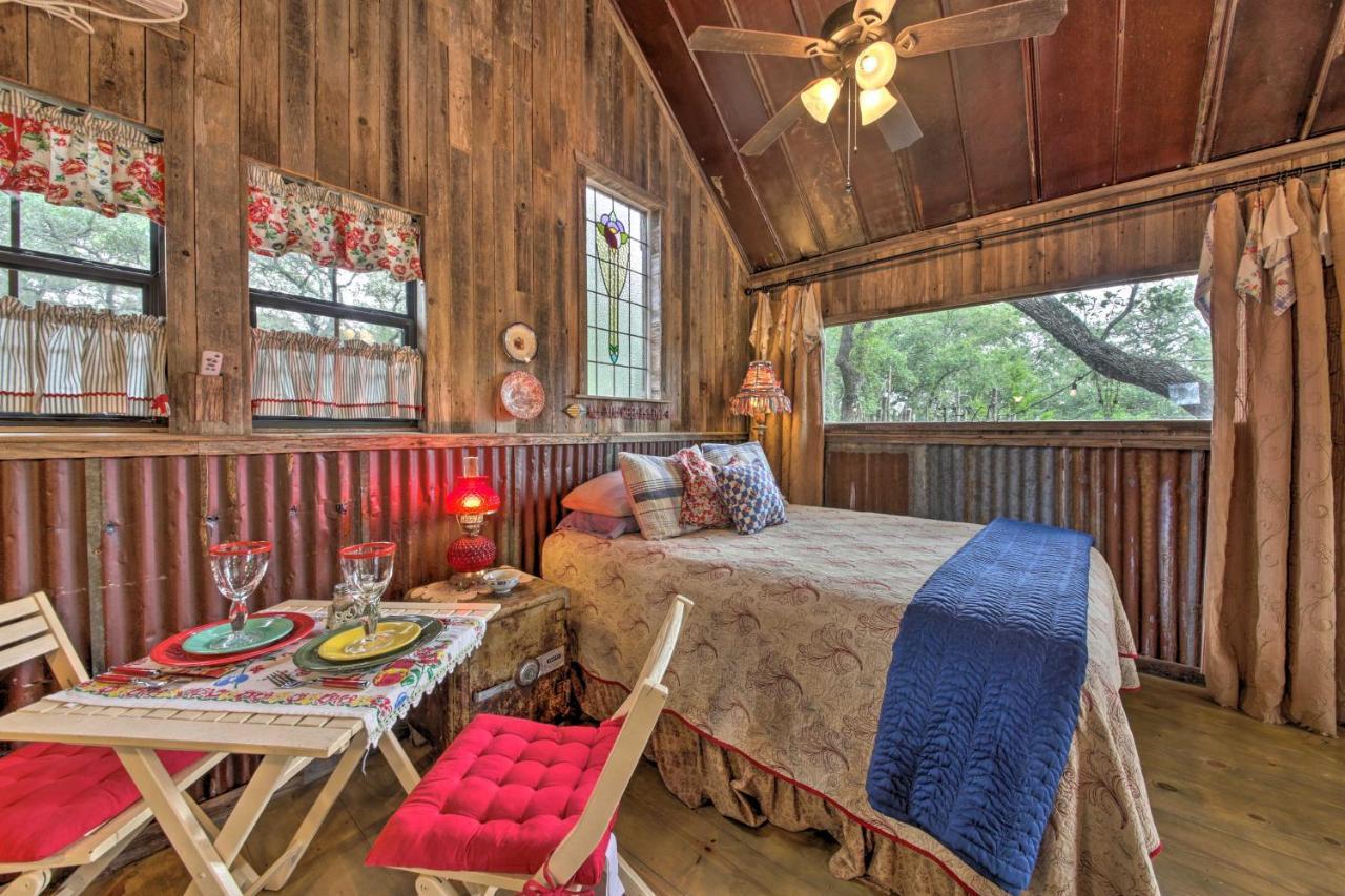 Snuggle Inn Wimberley Cabin With Fire Pit And Deck 外观 照片